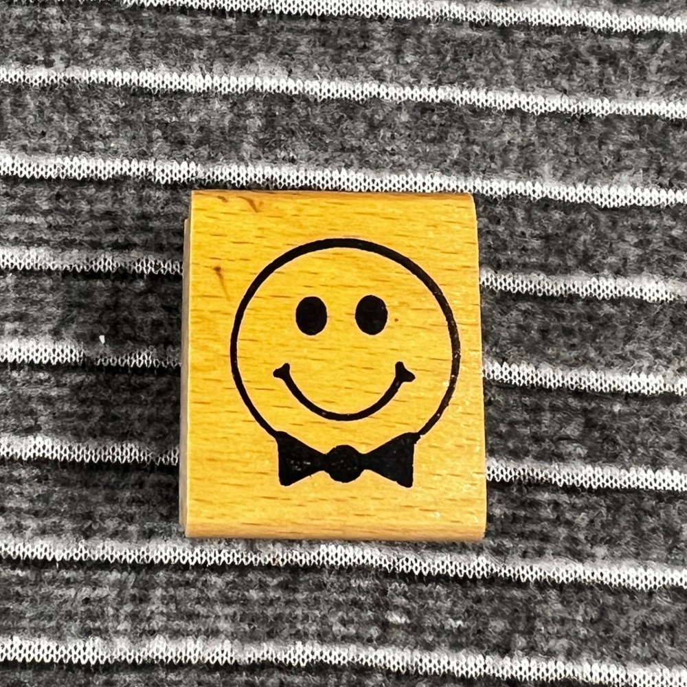 Rubber Stamp Small Orange Good Used Smiley Face Bow Tie